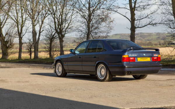 BMW Alpina B10