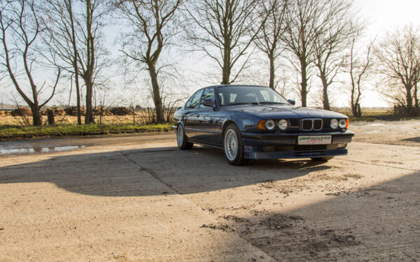 BMW Alpina B10