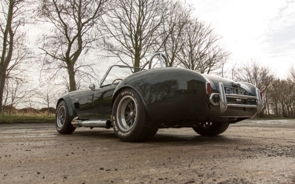 AC Shelby Cobra 427